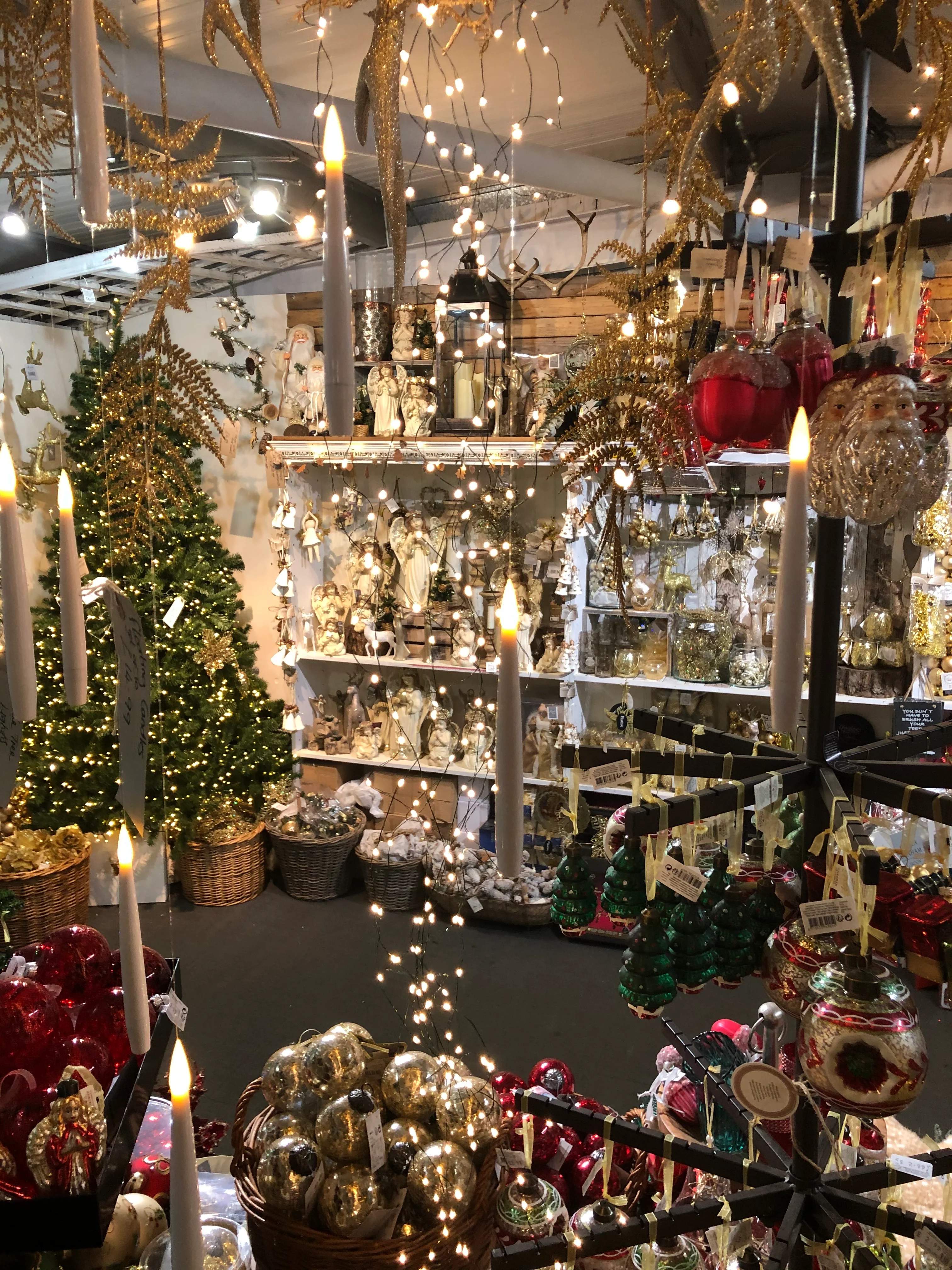 Special Offer- Magical Themed Floating Candles - 15cm - Pack of 10 - Image 6