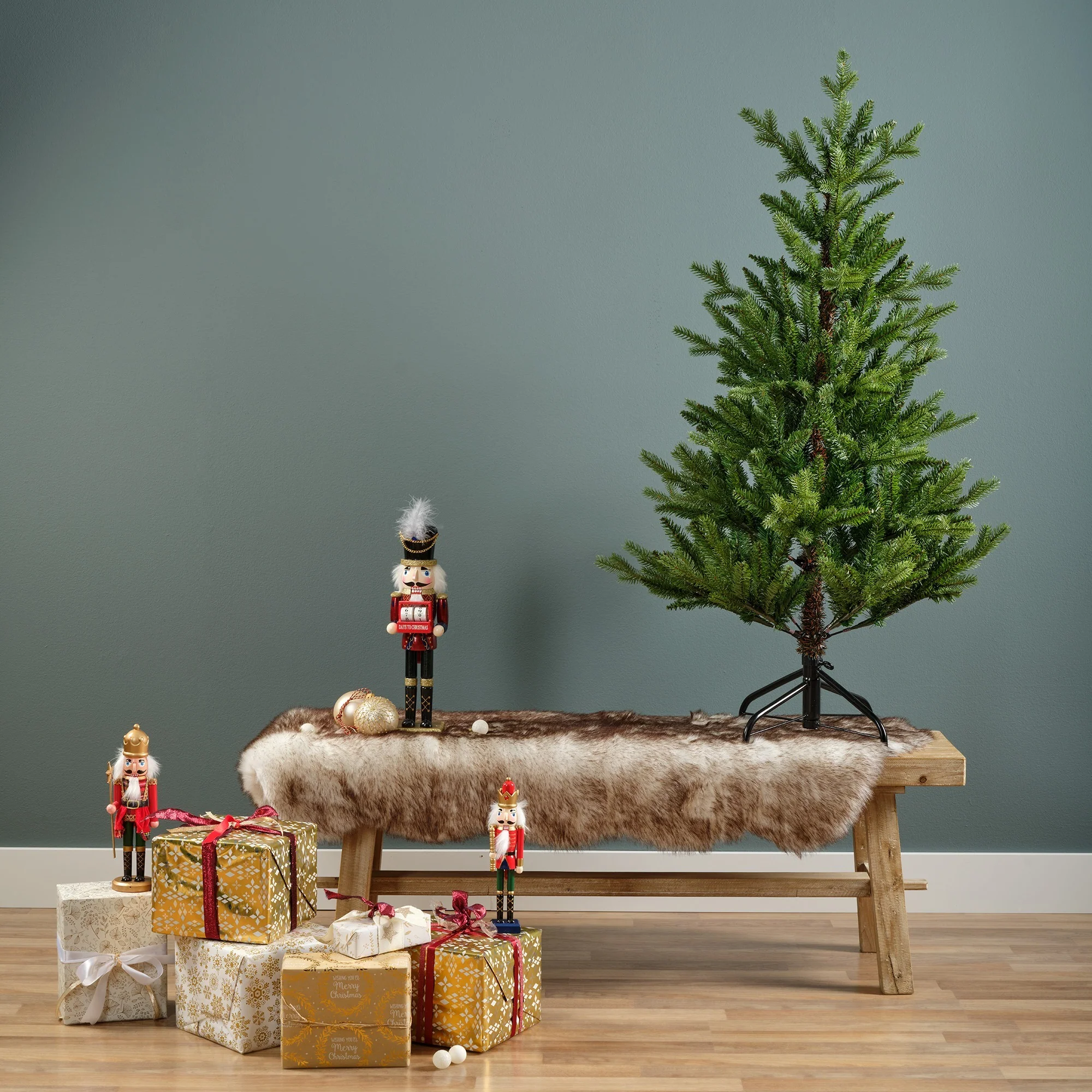 Everlands Allison Pine Artificial Christmas Tree - Image 14