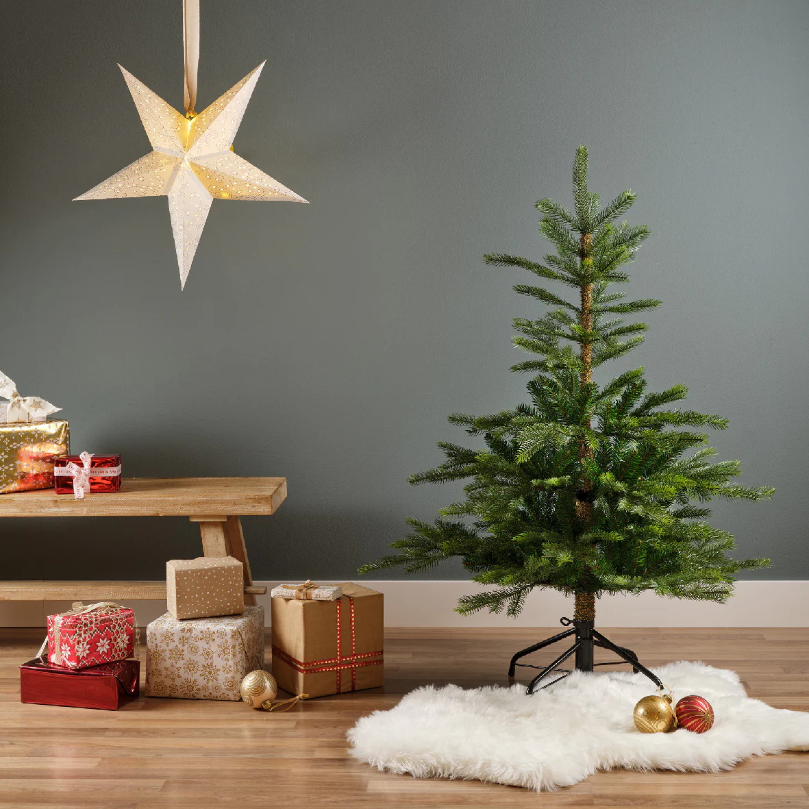 Everlands Grandis Fir Artificial Christmas Tree - Image 17