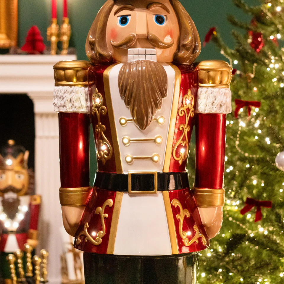 Klaus the Giant 5.5ft Nutcracker with LED Lights - 168cm - Image 3