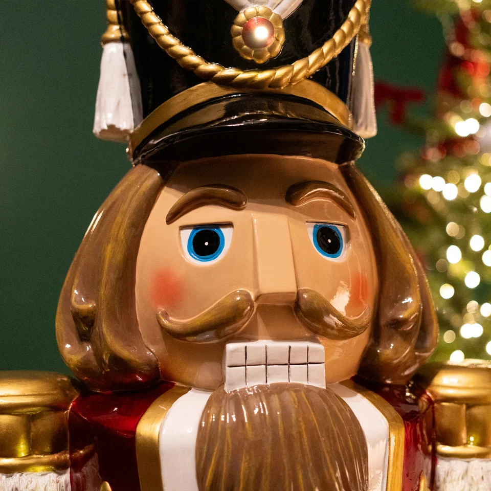 Klaus the Giant 5.5ft Nutcracker with LED Lights - 168cm - Image 4
