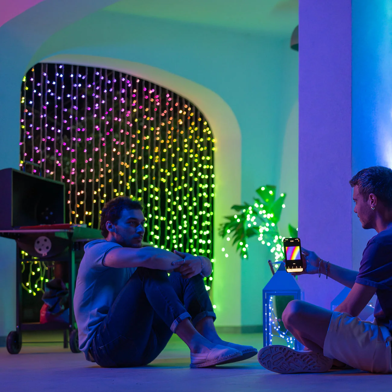 Twinkly Curtain Light with 400 Colour Changing LED Lights - Image 3